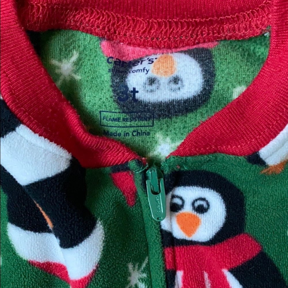 Pinguin PJs- zipper w footies. Size 3T - Picture 2 of 2